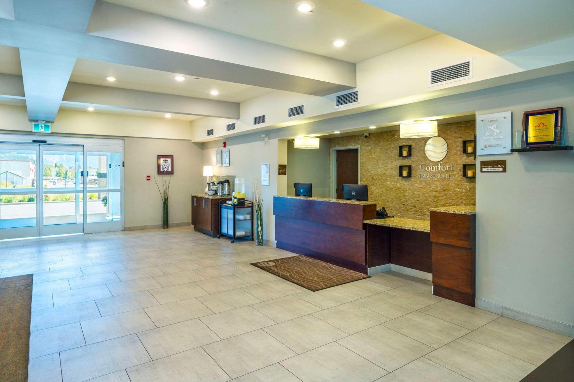 Comfort Inn & Suites Terrace Ngoại thất bức ảnh