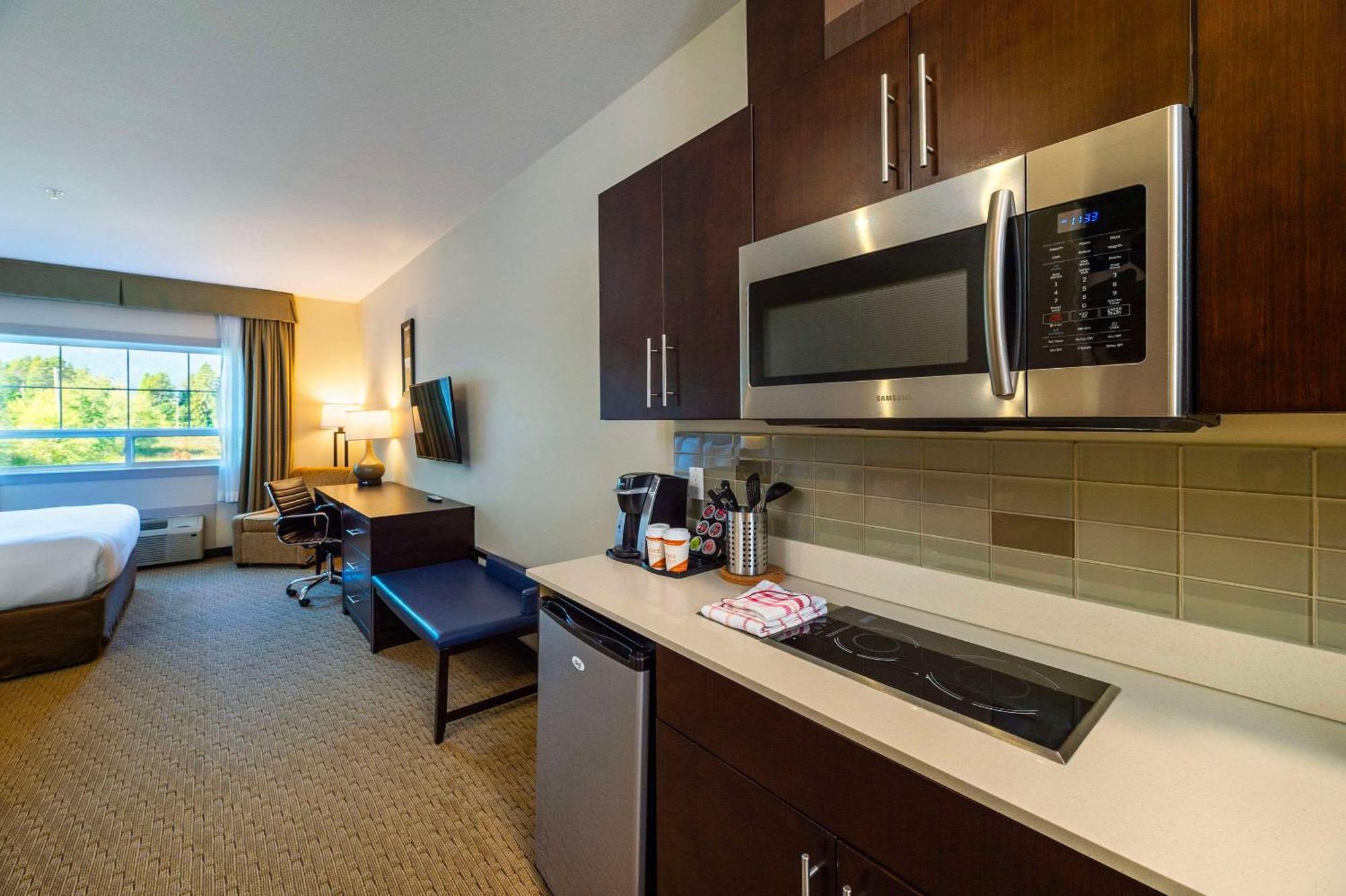 Comfort Inn & Suites Terrace Ngoại thất bức ảnh